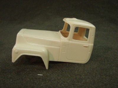 RESIN MACK R 700 DAY CAB & HOOD CONVERSION   1/32 SCALE  